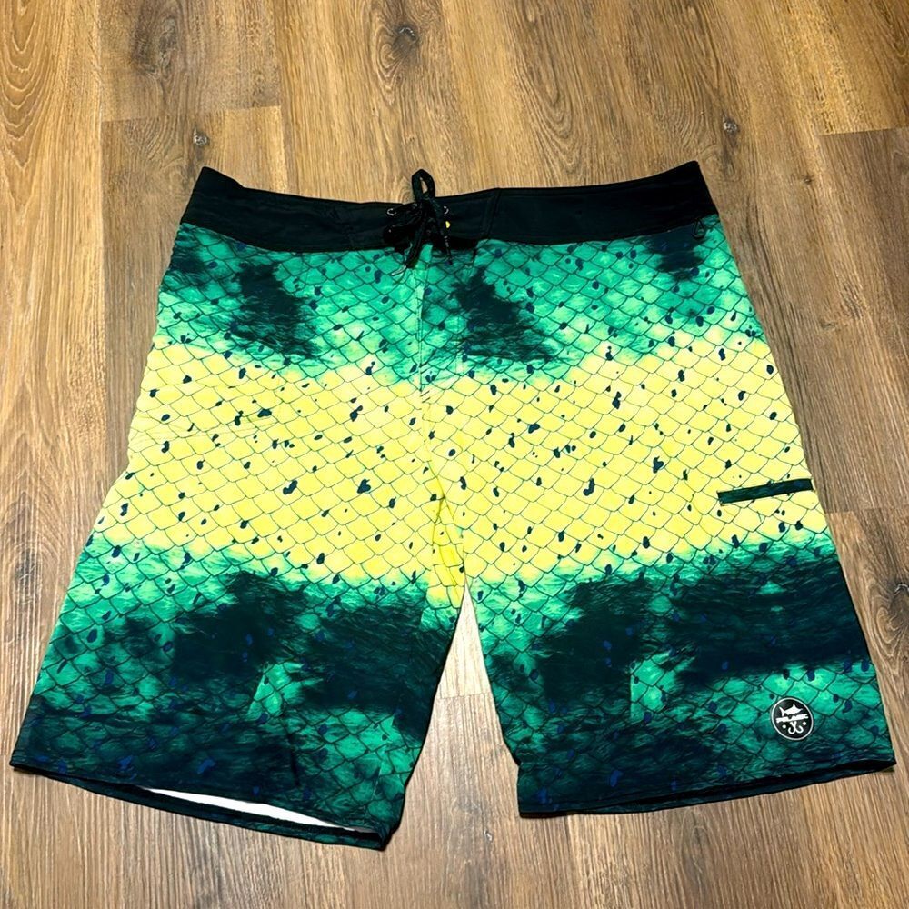 Pelagic Hydro Lite Boardshort - Dorado Green mens size 40 swim shorts outdoors
